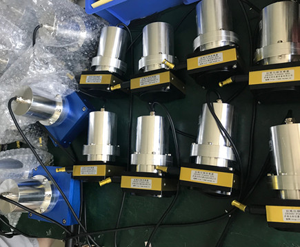 ����(bi��o)λ�Ƃ������x��y���������Ď׷N��